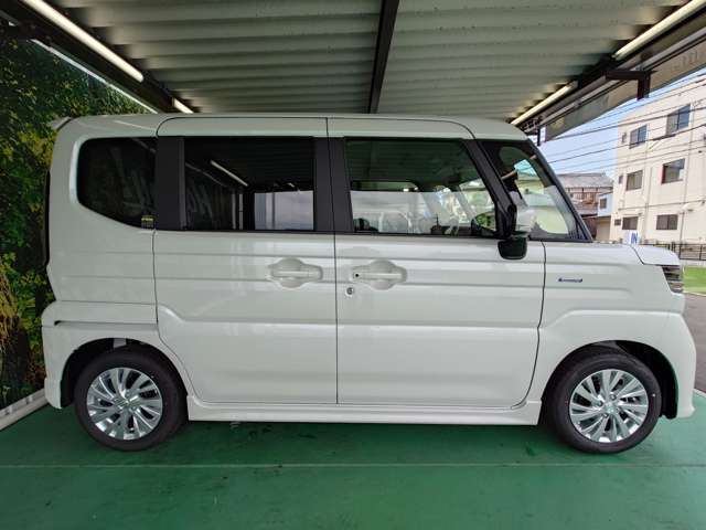■親切・丁寧な接客をお約束■　初めてお車のご購入を検討されている方や、お車についてあまり詳しくない方にも分かりやすい接客を心掛けております。女性営業スタッフも在籍！購入に不安がある女性の方もぜひ♪