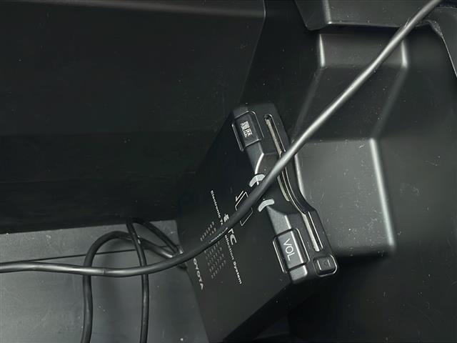 気になる車はすぐにお問い合わせください！画面右側の0066から始まる無料ダイヤルからお問い合わせ下さい！専門スタッフがお車のご質問にお答えいたします！
