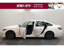 室内外はもちろん、シートを外してニオイの元となるフロアカーペットまで消臭・除菌を実施。中古車を気持ちよくお乗りいただけるクリーニングサービスです。詳細は販売店スタッフまでおたずねください。