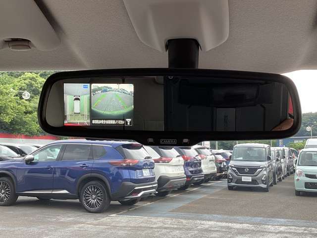 アラウンドビューモニターの映像はルームミラーにも表示可能です☆