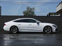 国産車は全車保証付き！☆☆☆　常時在庫100台以上！　お探しの車がきっと見つかる！是非ご来場ください！☆☆☆　熊本インターより5分！国体道路沿い！電車でお越しの場合、熊本駅までお迎えに上がります！