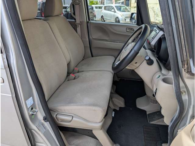 【車内抗菌・抗ウィルス＋消臭】車内抗菌オプションございます！車内抗菌・抗ウィルス＋消臭を行うことで快適なドライブ。ご使用直後はアルコールによる殺菌効果があり、消臭・抗菌します！