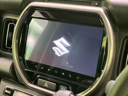 【純正ナビ】人気の純正ナビを装備しております。ナビの使いやすさはもちろん、オーディオ機能も充実！キャンプや旅行はもちろん、通勤や買い物など普段のドライブも楽しくなるはず♪