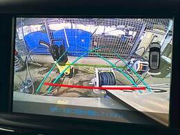 「フルカラーバックモニター」を装備で駐車が苦手な方でも安心です。