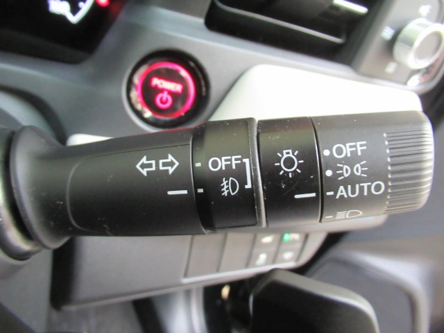 当店展示車両は全車、車内徹底クリーニング済できれいですよ☆ぜひご来店の上ご確認ください☆