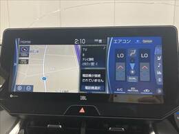 【純正ナビ】一体感のあるナビは、高級感ある車内を演出してくれます。Bluetooth再生などオーディオ機能も充実しておりますので、運転もより楽しめます♪