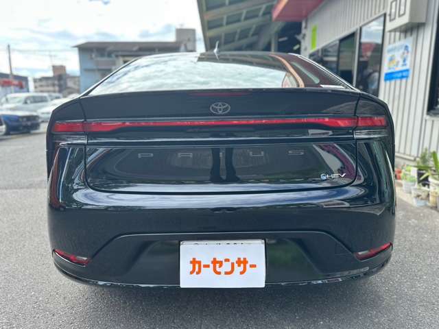 ご希望の車種やご予算などをお伺いし、お客様のライフスタイルや目的に合わせたお車をご提案させていただきます。オプションの有無や支払方法をご確認後、見積りをご確認いただきます。