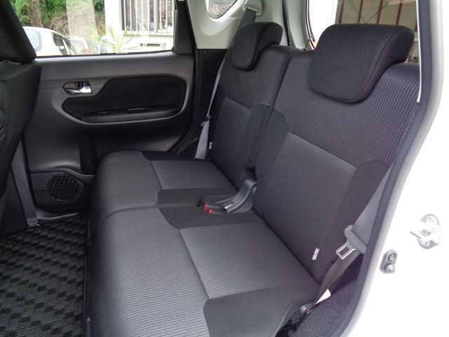 後席も乗り降りしやすいですよ！