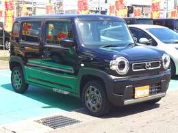 新車と同様の保証（有料）がつけられます。また各地域の店舗に最新の大型整備工場とプロメカニックが常駐しておりアフターメンテナンスもお任せください。