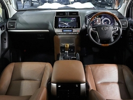 高級感溢れるインパネ周り！