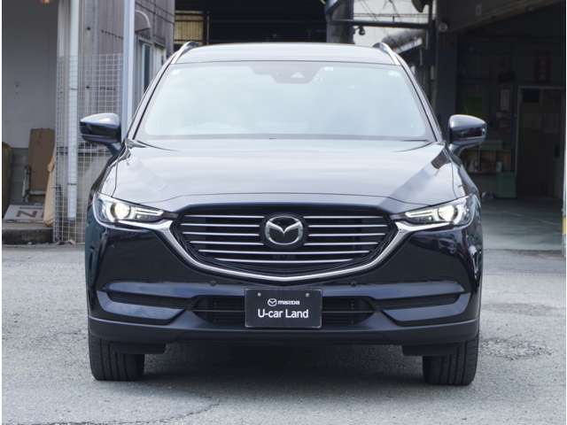 鼓動デザインの志をベースにスポーティで上質なSUV、これにスカイアクティブテクノロジーを組み合わせ、乗り心地やハンドリングなどの高い動作性能で「走る歓び」が体感できます。