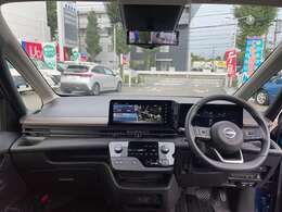 窓ガラスが大きく車両感覚も掴みやすいお車ですので安心してお乗りいただけます。