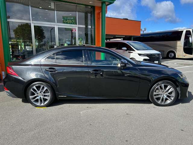 今お乗りのお車の下取りも可能です。