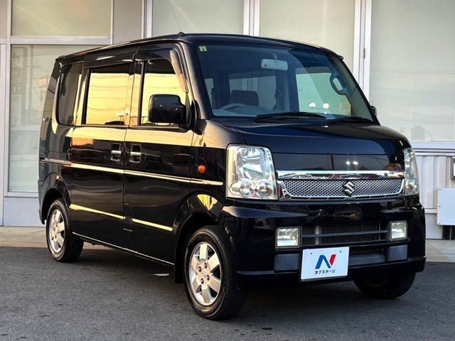 大好評のボディコーティング「弾スプラッシュコート」もご納車までに施工可能。通常のガラスコートと異なる、耐久年数6年の無機質ガラスコーティングが、ボディをキレイな状態に保ってくれます。