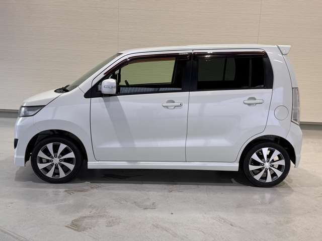 新車を買うか？中古車を買うか？どちらもお値打ちにご紹介できてしまうアクション1！当店グループは新車販売も全国トップクラス！外車専門店も！？