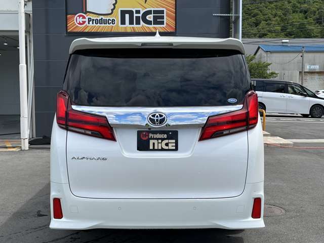 ▼NICEのプロ整備士が100項目以上を徹底チェック！滋賀県売上No.1（滋賀の場合）大阪府内売上7位（大阪の場合）の実績が、納車品質の証です。