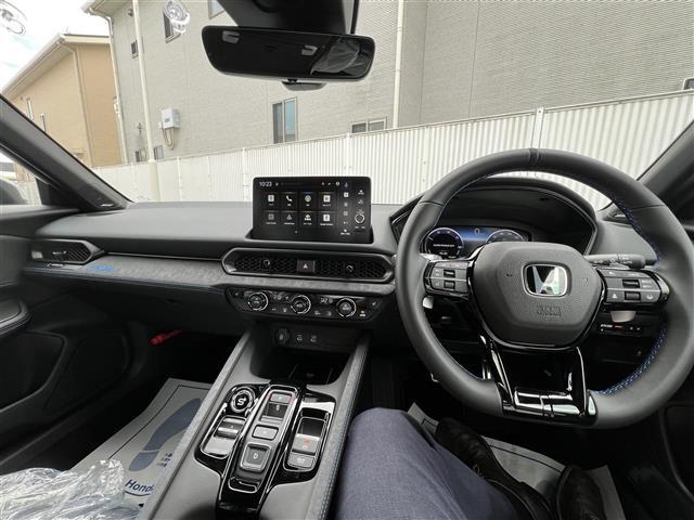 店頭在庫以外にも全国約4万台※の在庫から、ぴったりな1台をご提案します！※2023年10月現在の在庫台数です。売約済の可能性があります。