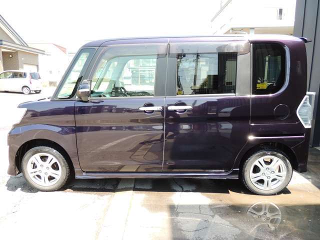当店では納車前の法定点検はディーラーで法定点検をおこない納車してます。整備記録簿もつきます。