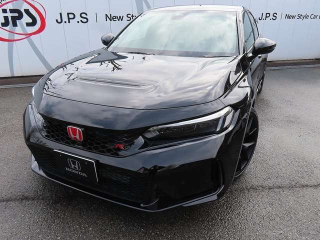 ■新型TYPE R・特別生産仕様レーシングブラックパッケージ（RACING BLACK Package.）