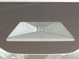 【ホンダセンシング】走行中に前方の車両等を認識し、衝突しそうな時は警報とブレーキで衝突回避と被害軽減をアシスト。より安全にドライブをお楽しみいただけます。