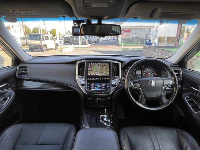 サービス工場完備でアフターも安心♪　資格を持った優秀なメカニックがまごころ込めて整備致します！！安心してカーライフをお楽しみ下さい♪　車検も安い！！安心♪のチューブ北本店にお任せ下さい！