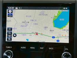 純正8型ナビを装備！！ Bluetooth接続可能！！
