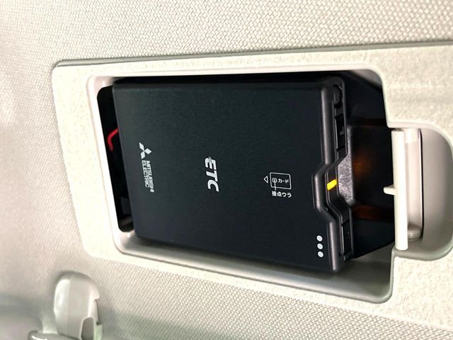 【ETC】高速道路の料金所をストレスなく通過！話題のスポットやサービスエリアに多い「スマートIC」利用時は必須のアイテムです。当店でセットアップを実施、ご納車当日からすぐにご利用いただけます！
