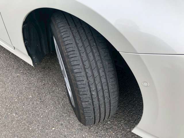 納車前のボディガラスコーティングやポリマーコーティングも専門の業者が常駐しておりクオリティの高いコーティングを低価格にてご提供しております♪