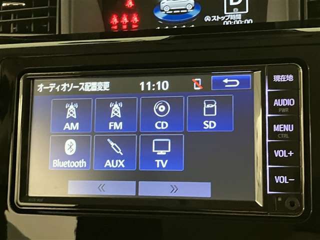 いまや必須装備「ナビゲーション」搭載！知らない場所にスイスイッとドライブ。もう、これなしではハンドルを握れませんね！でも運転中の操作は危険ですのでご注意ですね☆