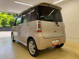 当店ではダイハツ認定U-CARをはじめ、お手頃価格のお車や、オトクなナビ付き車、オプション充実の高年式車をはじめ、ダイハツ車以外も豊富にラインナップしております。