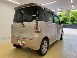 当店では車両本体価格以外に、諸費用を含めた支払総額も表示しておりますので、お客様の予算にピッタリのおクルマお選びができます。コーティングやJAFをセットにしたオトクな購入パックも好評です。