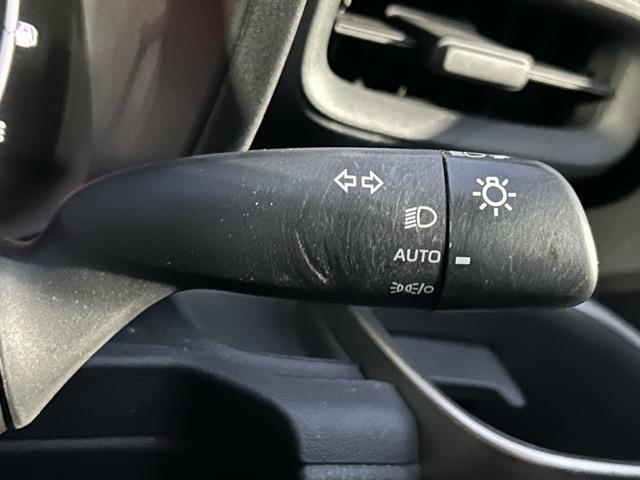 【　オートライト　】オートライトなのでライトの点け忘れを気にすることなく運転が出来ます♪