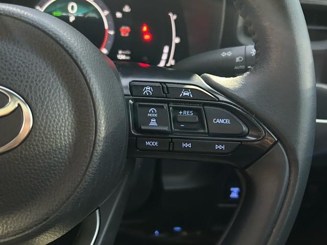 【　アダプティブクルーズコントロール　】設定した車速内で自動で加減速♪先行車との車間距離を適切に維持した追従走行が可能です♪