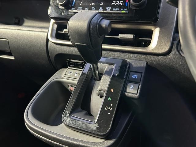 【シフトレバー】扱いやすいシフトレバーです！！操作感もコクコクと動いて気持ちいいです！！