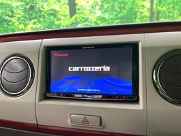 【ナビゲーション】目的地までしっかり案内してくれる使いやすいナビ。Bluetooth接続すればお持ちのスマホやMP3プレイヤーの音楽を再生可能！毎日の運転がさらに楽しくなります！！