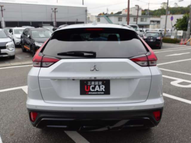 マルチアラウンドモニター付！車庫入れをサポート！