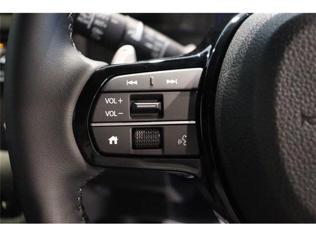 運転しながら操作が出来る画期的装備！これ便利です
