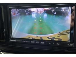 バックモニター付ですので、車庫入れも駐車もラクラクです。