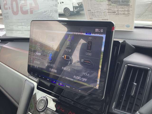 アルパイン製XF11NX2　11インチフローティングカーナビ