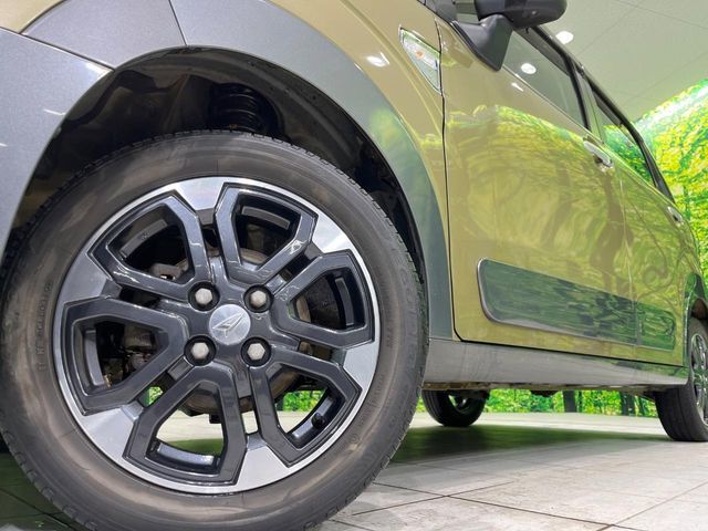 【純正15インチアルミホイール】外観にマッチした純正アルミホイールを装着しております。各種社外アルミホイールや、スタッドレスタイヤも取扱いしております。是非ご相談ください♪