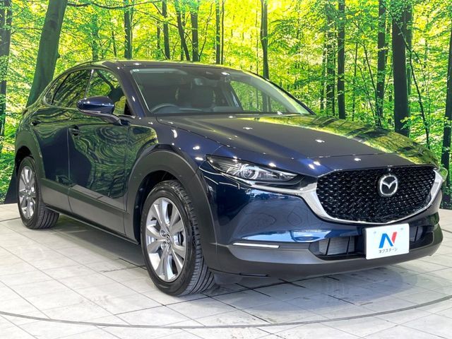 大好評のボディコーティング「弾スプラッシュコート」もご納車までに施工可能。通常のガラスコートと異なる、耐久年数6年の無機質ガラスコーティングが、ボディをキレイな状態に保ってくれます。