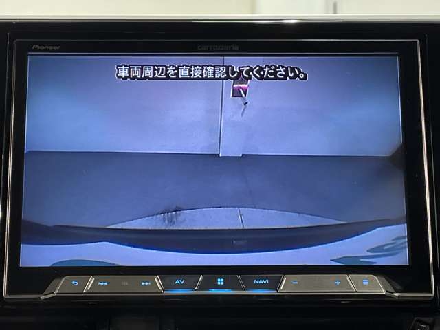 【バックカメラ】駐車が苦手な方でも映像で後方の安全確認もしっかり♪見えない死角の部分や距離感などモニター確認することが可能です！