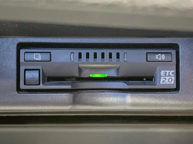 【ETC】高速道路の料金所をストレスなく通過！話題のスポットやサービスエリアに多い「スマートIC」利用時は必須のアイテムです。当店でセットアップを実施、ご納車当日からすぐにご利用いただけます！