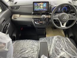 【インパネ全体】全方位で視界が広く、高い目線で運転もしやすいです！