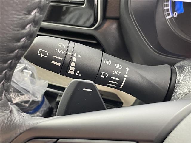【運転席操作部】快適なドライブを楽しむための機能が装備されています！運転席から触れるので、使いやすいです！除菌プランいれていただくと、さらに清潔で安心していただけます！
