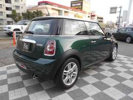 バッテリー（バルタAGM）やオイル類、エアコンフィルターやワイパーラバーなどの消耗品は交換してでのお渡しとなります。直近でリアブレーキパッドとディスクローターは交換されているのが確認済みです！