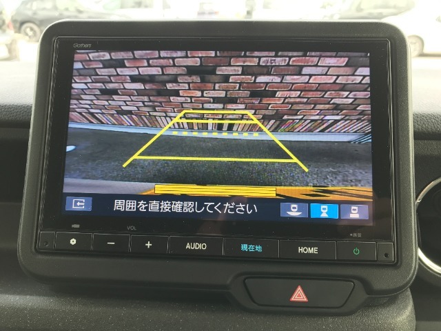 リアカメラがついているので、駐車や後進の際にとても便利です♪