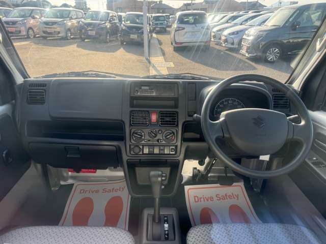 ☆当店は自動車損害保険の代理店です。もしものために自動車保険も当店におまかせ！☆任意保険の見直しも大歓迎です♪