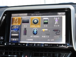 ナビゲーションはアルパイン9インチナビ（X9Z）を装着しております。AM、FM、CD、DVD再生、Bluetooth、TVがご使用いただけます。