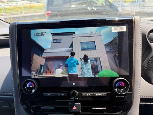 純正ナビ搭載！！機能性も充実してます！！
